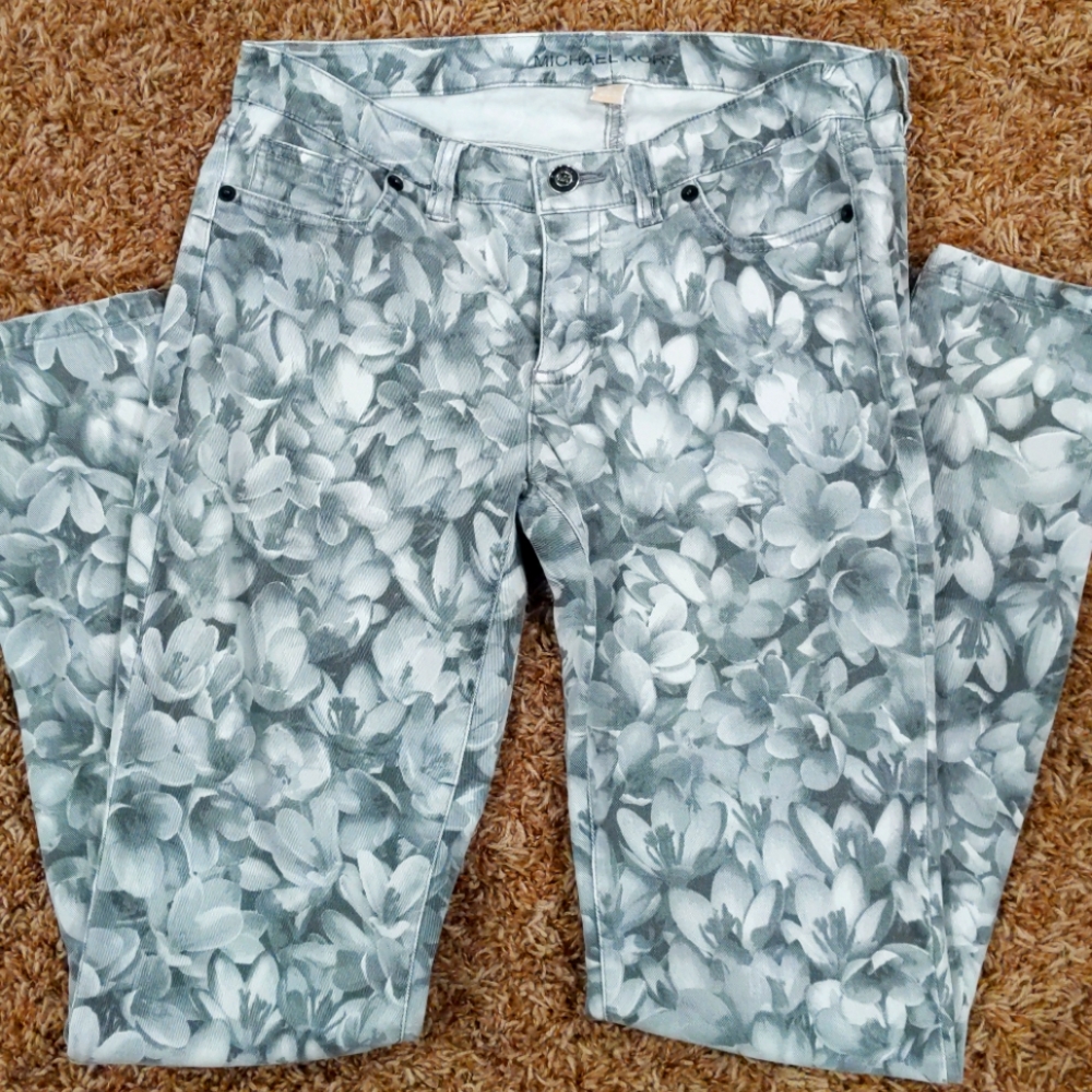 Jeans Michael kors, size 2, flower print, skinny leg